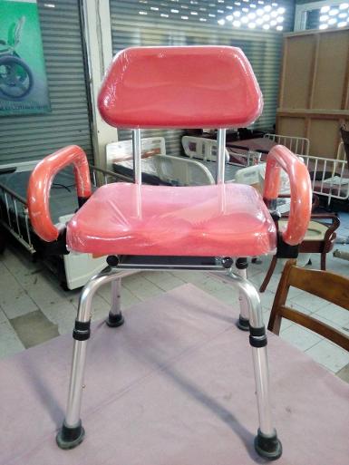 เก้าอี้อาบน้ำ shower chair 360 องศา รุ่น HS4325 ( Item code 10267)